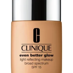 Clinique Even Better Glow Light Reflecting Makeup Broad Spectrum SPF 15 Biscuit